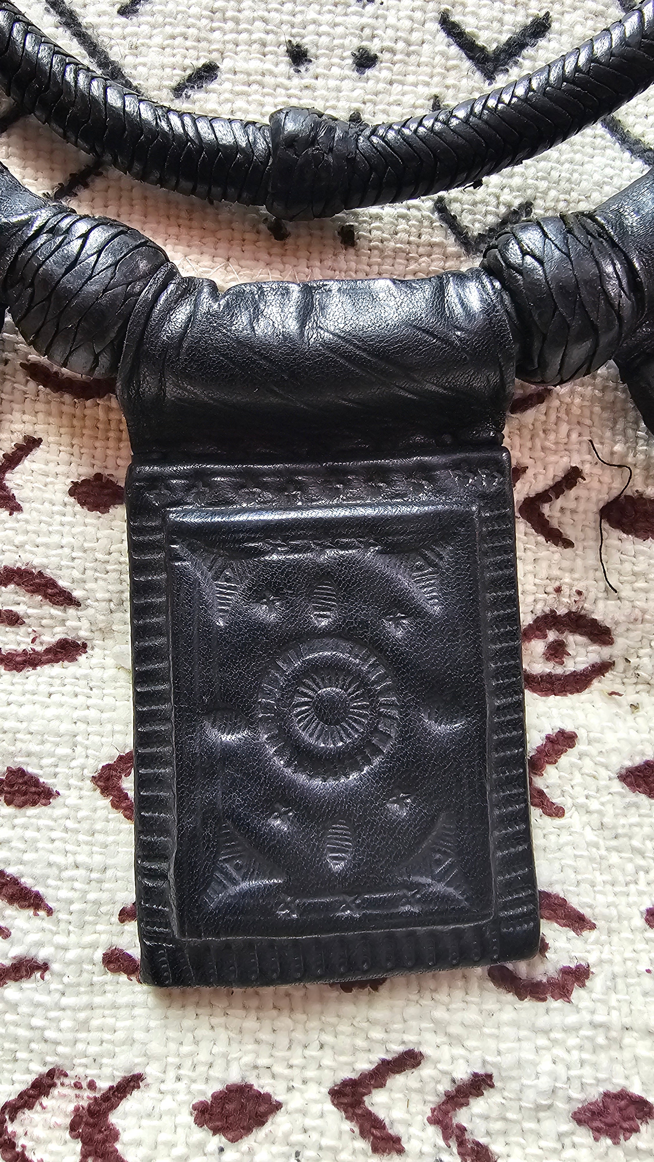 Necklace/black panther